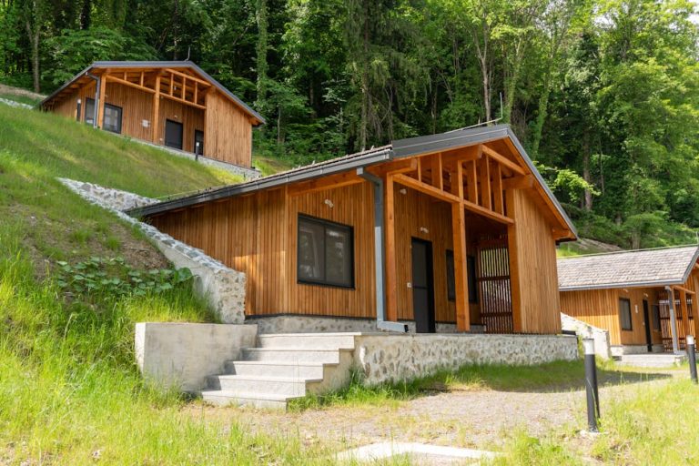 The Art of Vacation Rental Management: Balancing Luxury and Affordability
